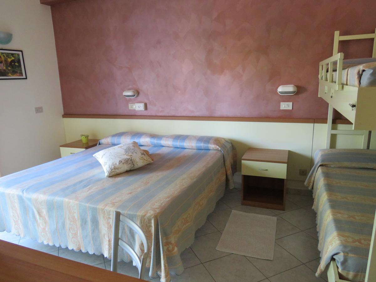 Hotel Solidea Rimini Kültér fotó